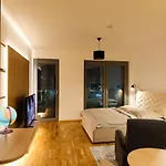Appartamento Metropolis Apartment, Free Parking, Center, Self Check-in