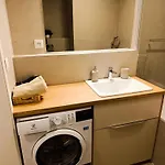 Metropolis Apartment, Free Parking, Center, Self Check-in * Bratislava