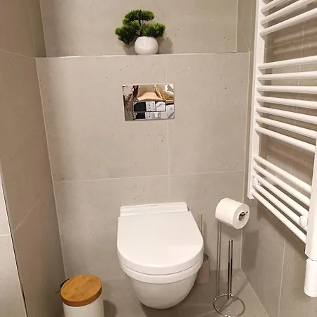 Apartmán Metropolis Apartment, Free Parking, Center, Self Check-in Bratislava