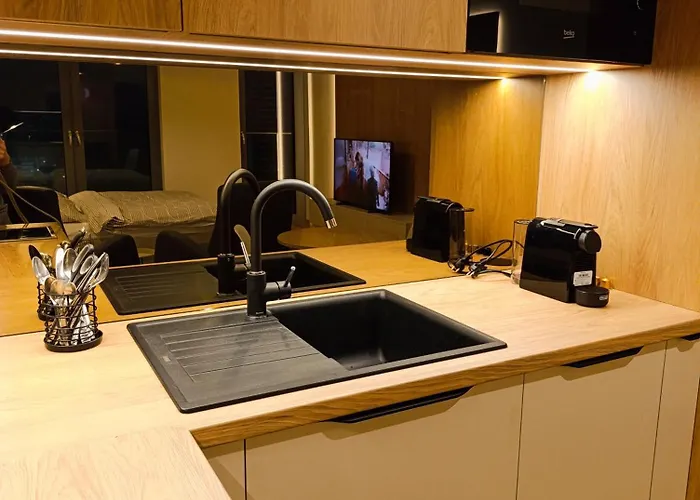 Metropolis Apartment, Free Parking, Center *