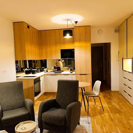 Metropolis Apartment, Free Parking, Center, Self Check-in Appartamento *